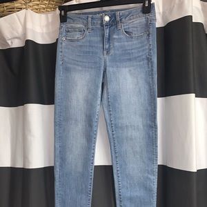 NWOT american eagle mom/boyfriend jean